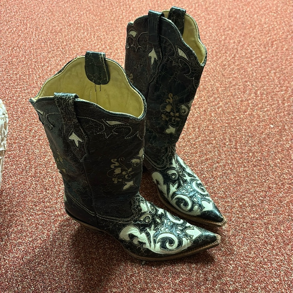Corral Vintage Women’s Cowboy Boots